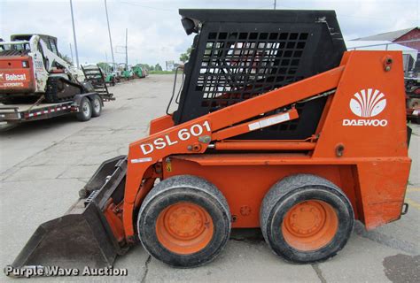 doosan daewoo skid steer 602|Daewoo DSL602 Skid Steer Loader .